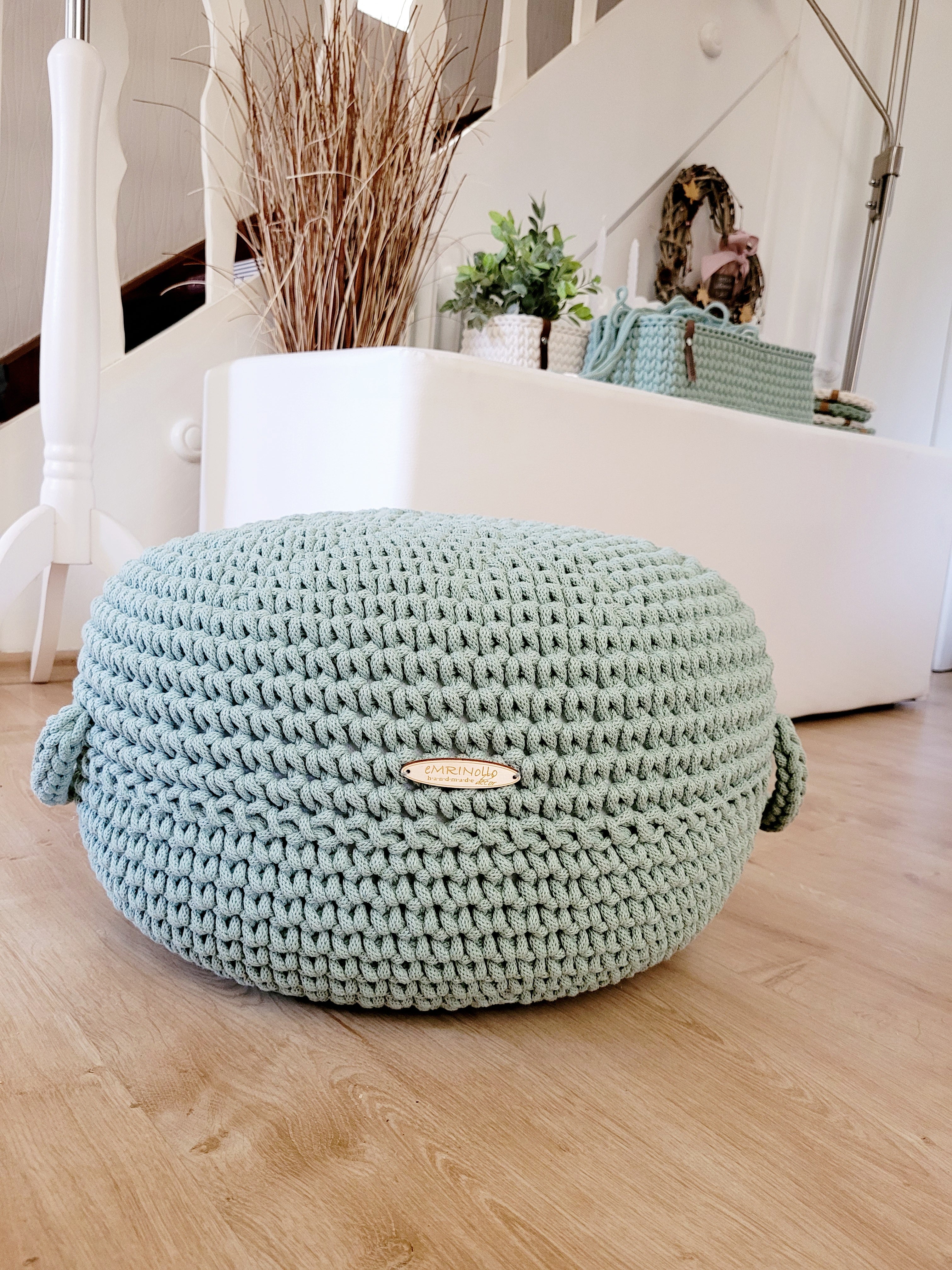 Poufs