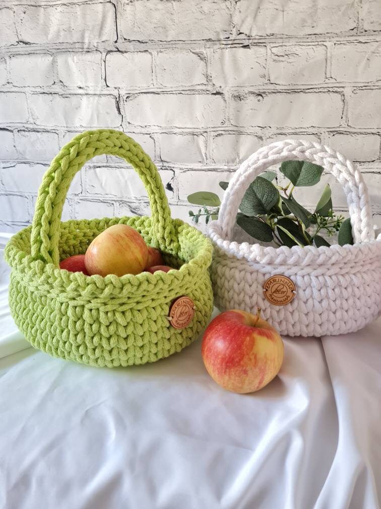 Crocheted cotton basket with handle | Boho storage basket | Handmade kids room and bathroom decor | Soft & natural design