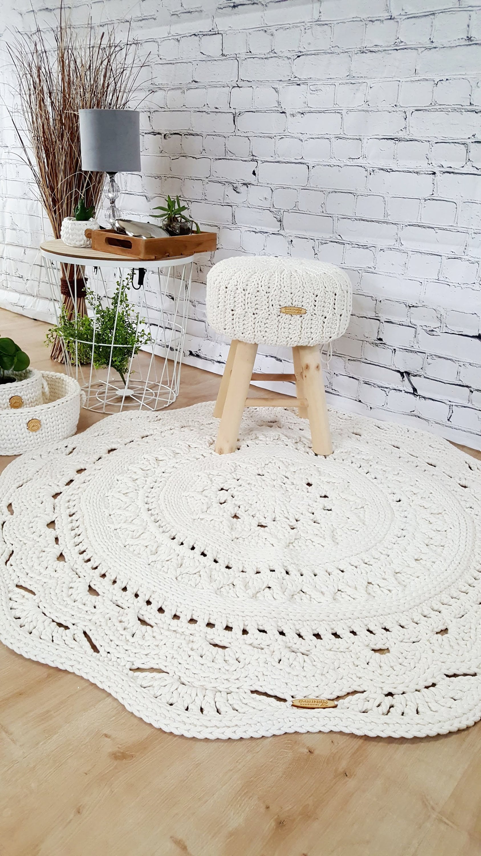 Hocker gehäkelter Bezug, skandinavisches Dekor, gehäkelte Husse Hocker, Bauernhaus Hocker, rustikale Hocker, gehäkelter Pouf Hocker Tabouret