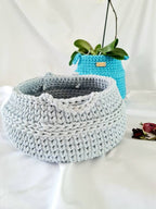 Schale gehäkelt, Zeitungskorb, Newspaper Basket, gehäkelte Schlüsselschale, Schale für Handy, flacher Korb, japanischer Stil, blauer Korb