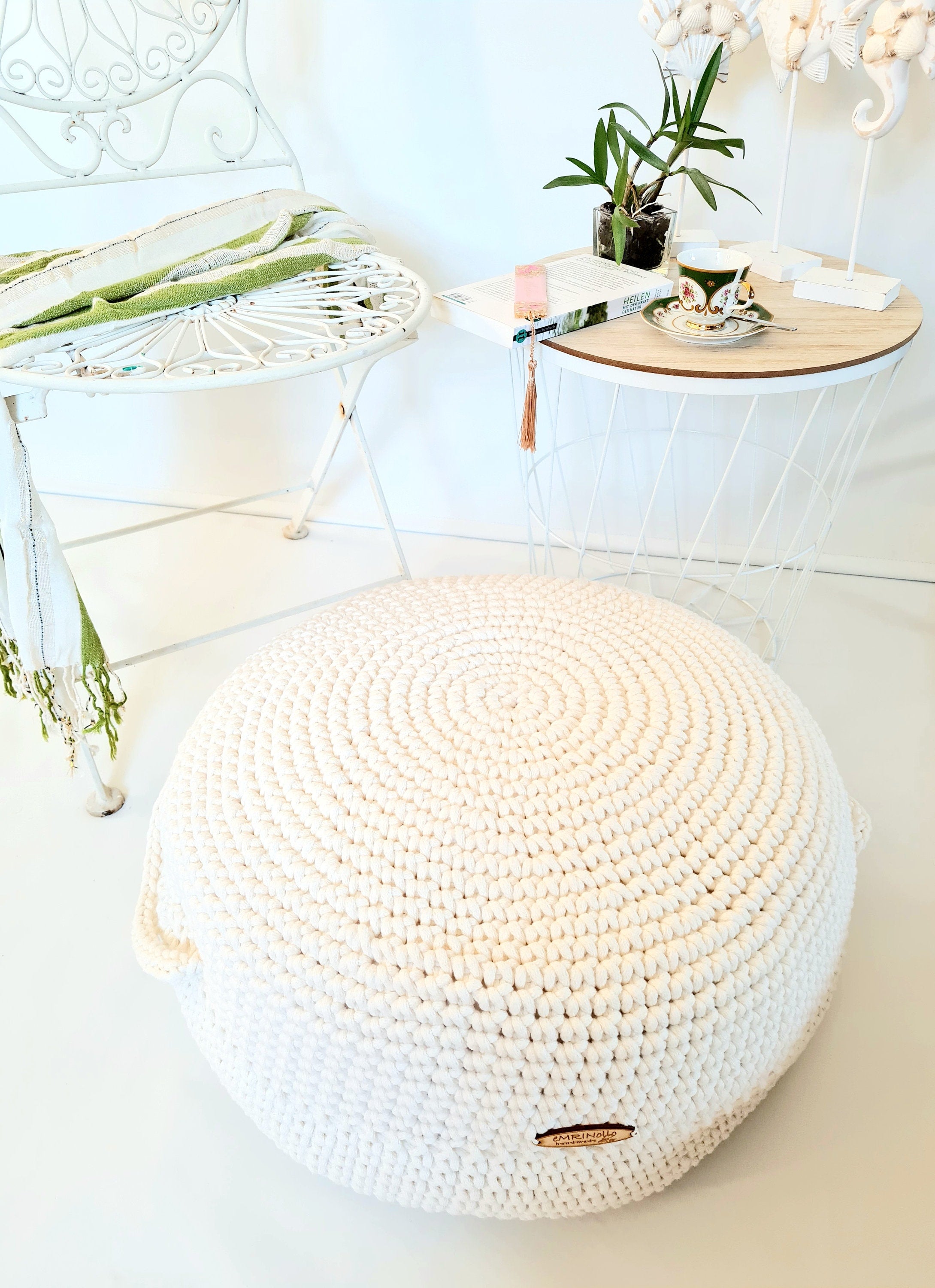 Pouf Ottoman gehäkelt, Sitzkissen, Kinderstuhl, Baumwoll Pouf im Skandinavischem Stil, Häkelhocker Kinderzimmer, Fußhocker, Sitzhocker