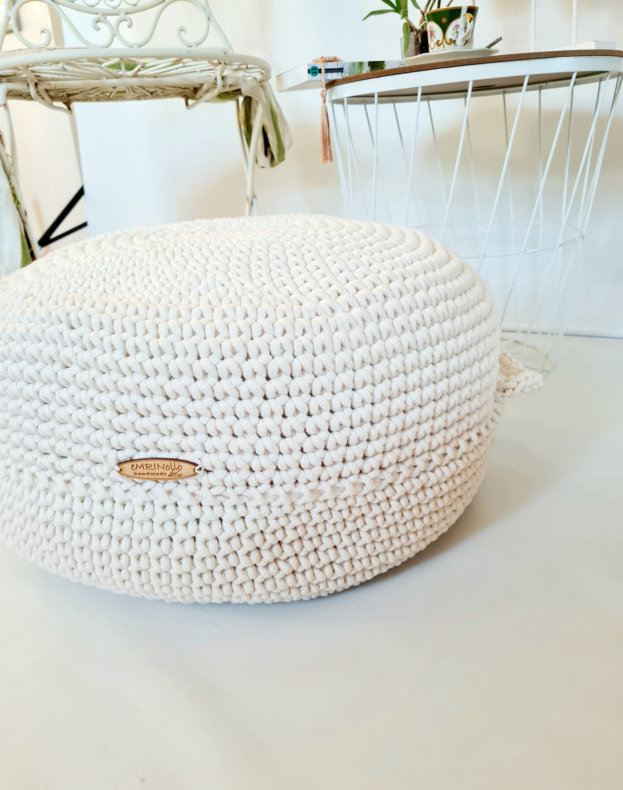 Pouf Ottoman gehäkelt, Babyzimmer deko, Bodenkissen, Sitzkissen, Skandinavisches Kinderzimmer Dekor, Häkelhocker Kinderzimmer, Sitzhocker