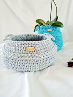 Schale gehäkelt, Zeitungskorb, Newspaper Basket, gehäkelte Schlüsselschale, Schale für Handy, flacher Korb, japanischer Stil, blauer Korb