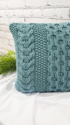 Kissen gestricktes Zopfmuster, Wohnkultur, Dekokissen, Sofakissen, skandinavisches Dekor, aus Baumwollgarn von hoooked, grobstrick