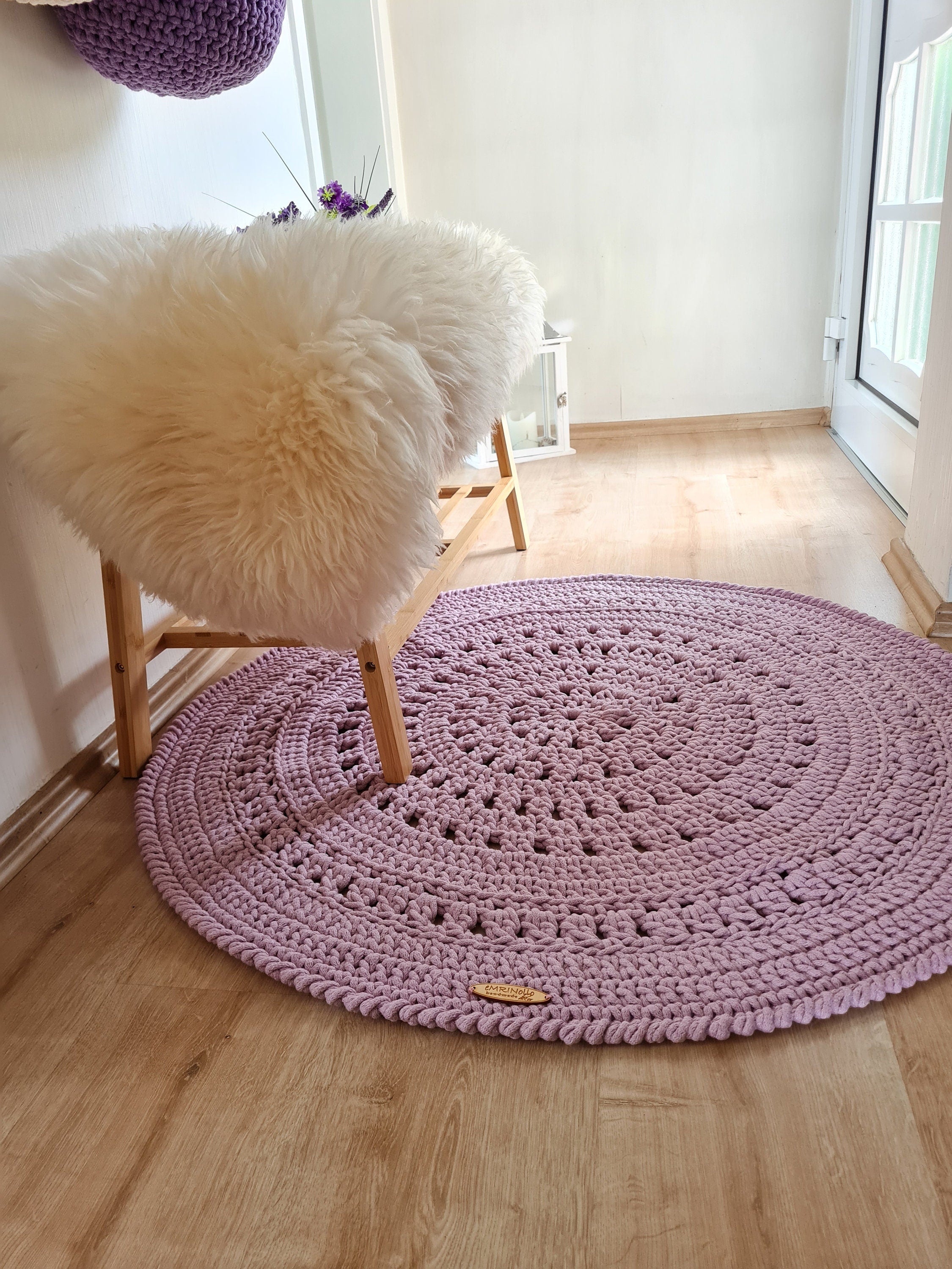 Kleiner Teppich rund gehäkelt, Kinderzimmer Deko, Baumwollteppich, im skandinavischem Stil, Babyzimmer deko, handgefertigt, nachhaltig