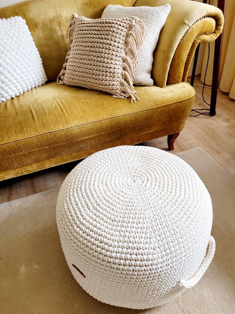 Pouf Footstool gehäkelt, Tischpouf, Wohnzimmer deko, Bodenkissen, Sitzkissen, Skandinavisches Dekor, Häkelhocker Kinderzimmer, Sitzhocker