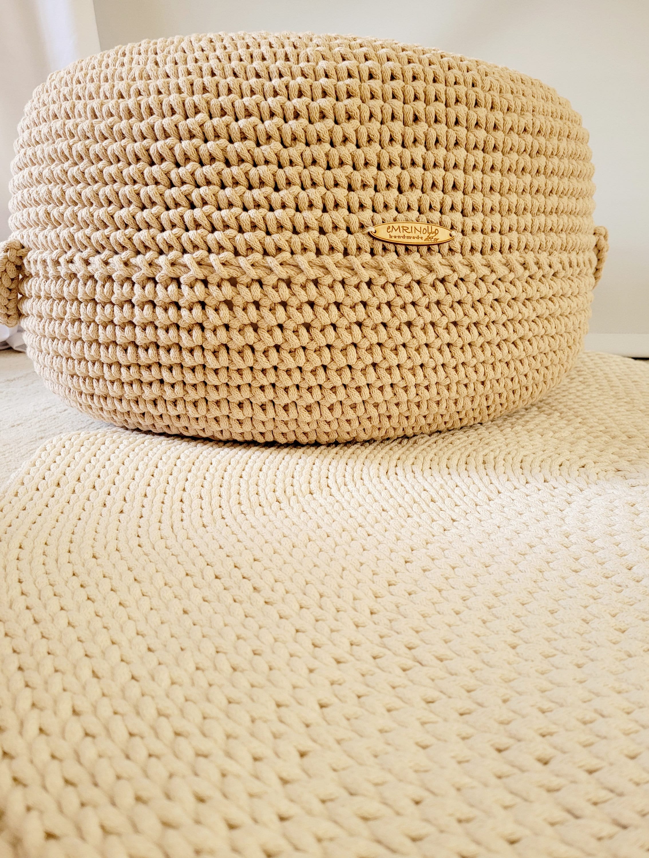 Pouf Ottoman gehäkelt, Babyzimmer deko, Bodenkissen, Sitzkissen, Skandinavisches Kinderzimmer Dekor, Häkelhocker Kinderzimmer, Sitzhocker