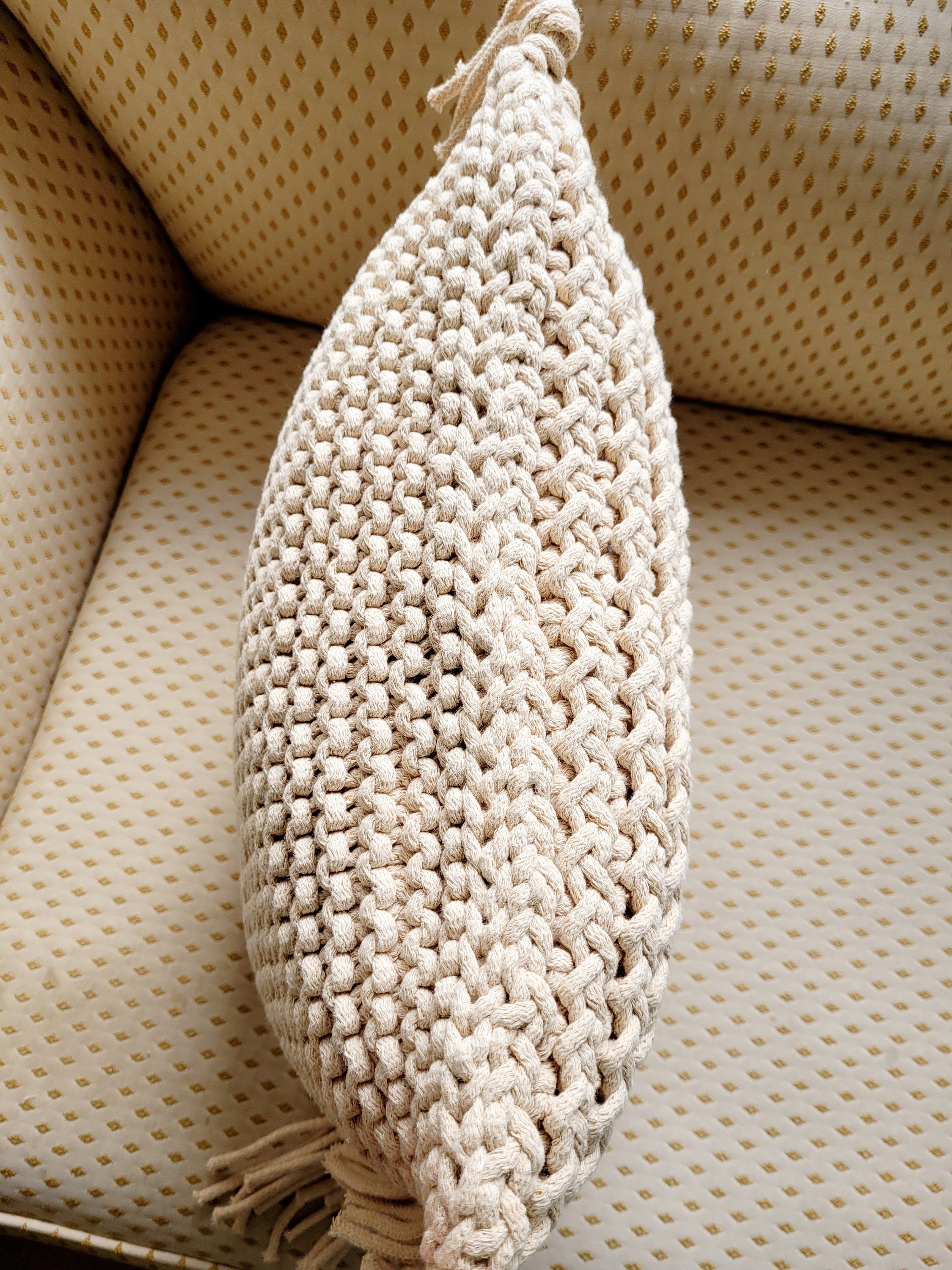 Kissen gehäkelt, Chunky Kissen, gehäkelte Wohnkultur, Hauseinweihungsgeschenk, skandinavisches Dekor, gestrickte moderne Kissen