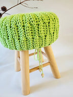 Hocker gehäkelter Bezug, skandinavisches Dekor, gehäkelte Husse Hocker, Bauernhaus Hocker, rustikale Hocker, gehäkelter Pouf Hocker Tabouret