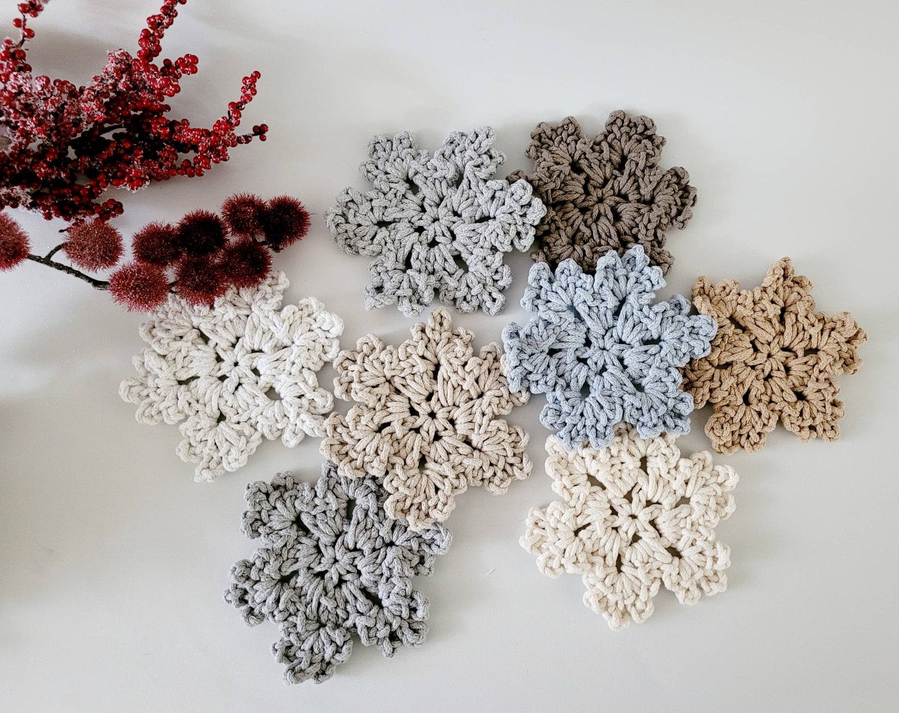 Gehäkelte Schneeflocken Ornament, Weihnachtsdekoration skandinavisches Dekor, Anhänger, Geschenkidee, Weihnachtsbaumdekoration