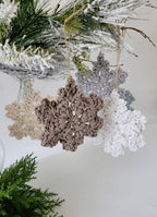 Gehäkelte Schneeflocken Ornament, Weihnachtsdekoration skandinavisches Dekor, Anhänger, Geschenkidee, Weihnachtsbaumdekoration