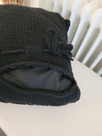 Kissen gestricktes Zopfmuster, schwarz, Wohnkultur, Dekokissen, Sofakissen, skandinavisches Dekor, aus Baumwollgarn von hoooked, grobstrick