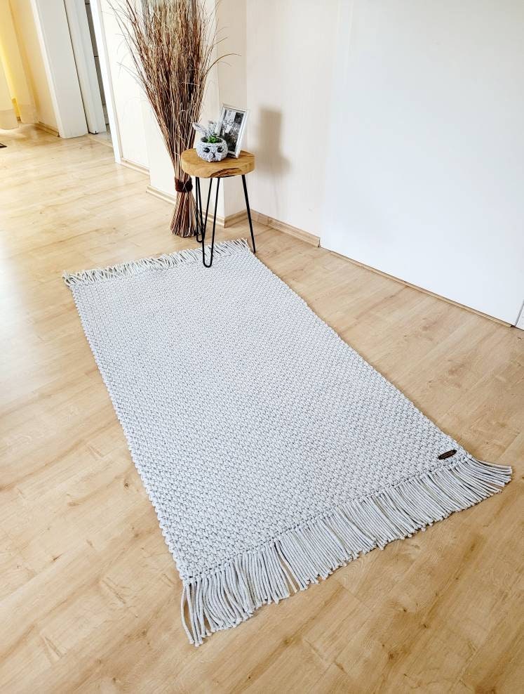 Teppichläufer Kinderzimmer gehäkelt, eckig handgefertigt, Kinderzimmer Deko, Teppich für das Wohnzimmer, Geschenkidee für Taufe