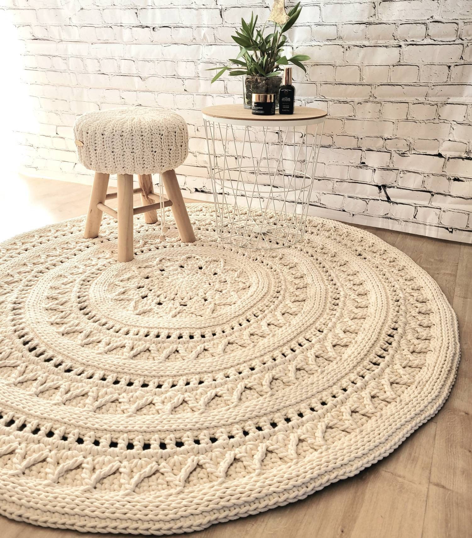 Teppich handmade Kinderzimmer, rund handgefertigt, Kinderzimmer Deko, Teppich für das Wohnzimmer, Geschenkidee für Taufe