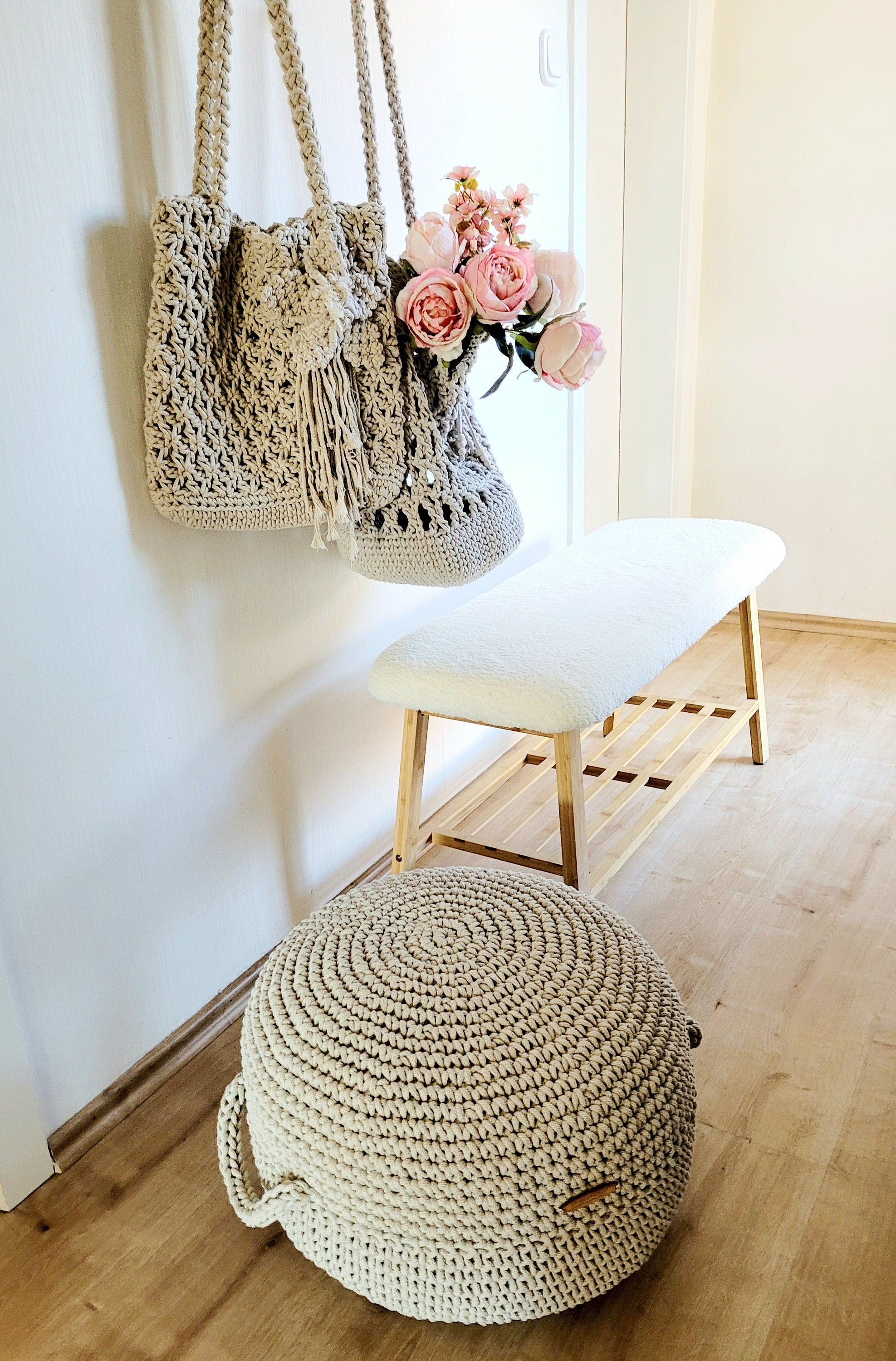 Pouf Ottoman gehäkelt, Babyzimmer deko, Bodenkissen, Sitzkissen, Skandinavisches Kinderzimmer Dekor, Häkelhocker Kinderzimmer, Sitzhocker