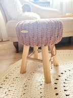 Fußhocker mit gehäkeltem Bezug aus Baumwolle, natürlicher Sitzkomfort für Dein Zuhause im Wohn- und Kinderzimmer, Sitzhocker skandi Deko