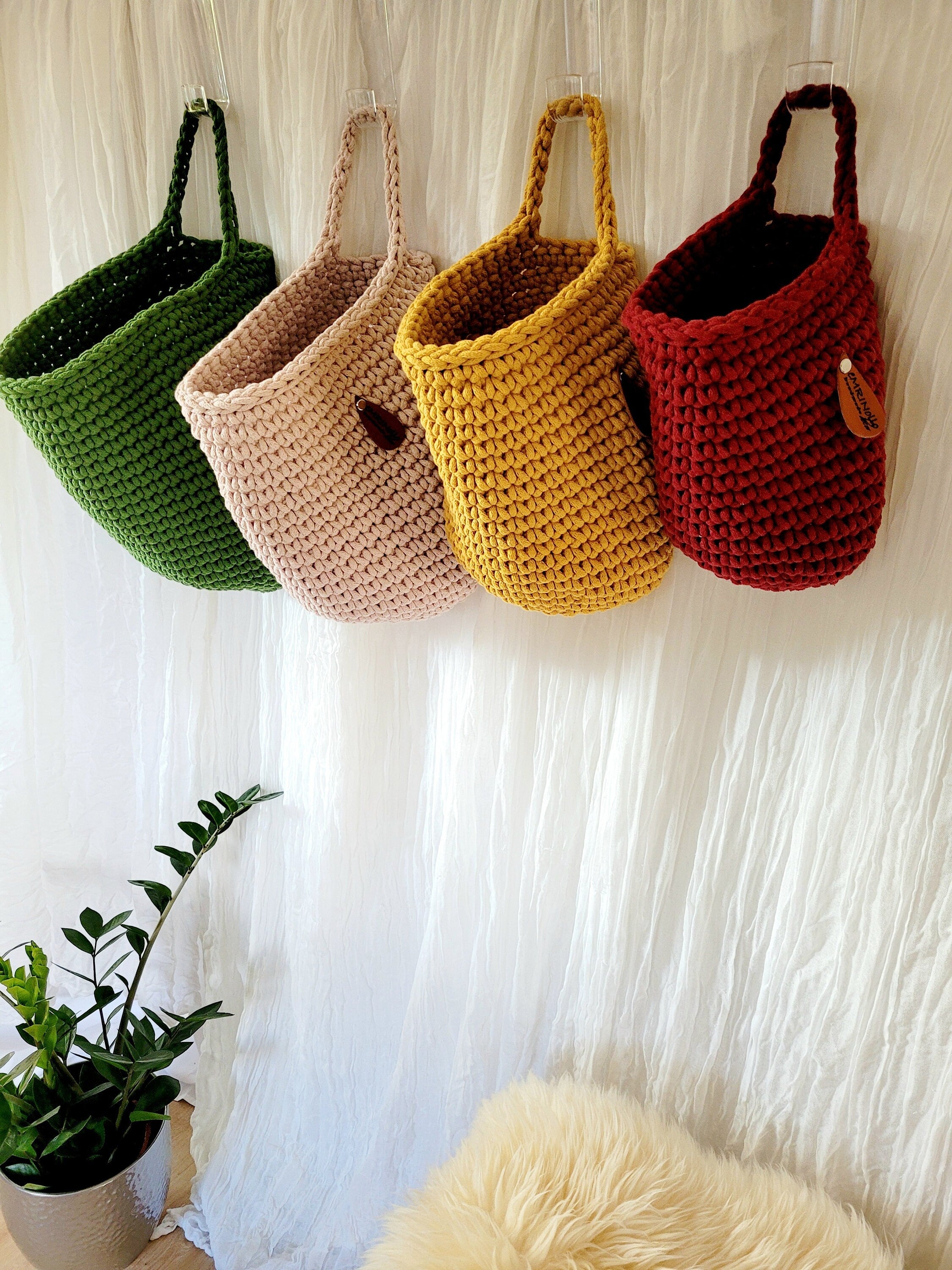 Hängekorb gehäkelt, Wanddeko Aufbewahrungskorb, Hängekorb Küche Hängetasche, Kinderzimmer Organizer, Spielzeug Aufbewahrung, Geschenkidee