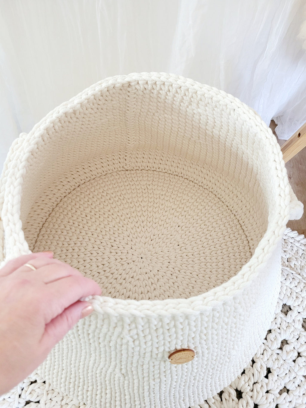 Großer Aufbewahrungskorb gehäkelt, XXL Spielzeugkorb, Kinderzimmer Aufbewahrung, großer Wäschekorb, skandinavisches Dekor, hygge Style