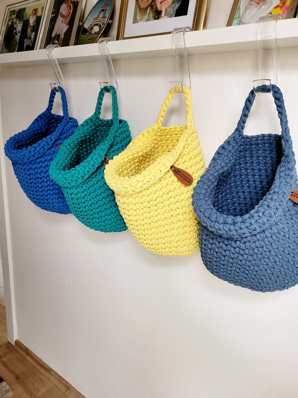 Gehäkelter Hängekorb, Wanddeko Aufbewahrungskorb, Hängetasche, Kinderzimmer Organizer, Spielzeug Aufbewahrung, Neutrales Kinderzimmer Dekor