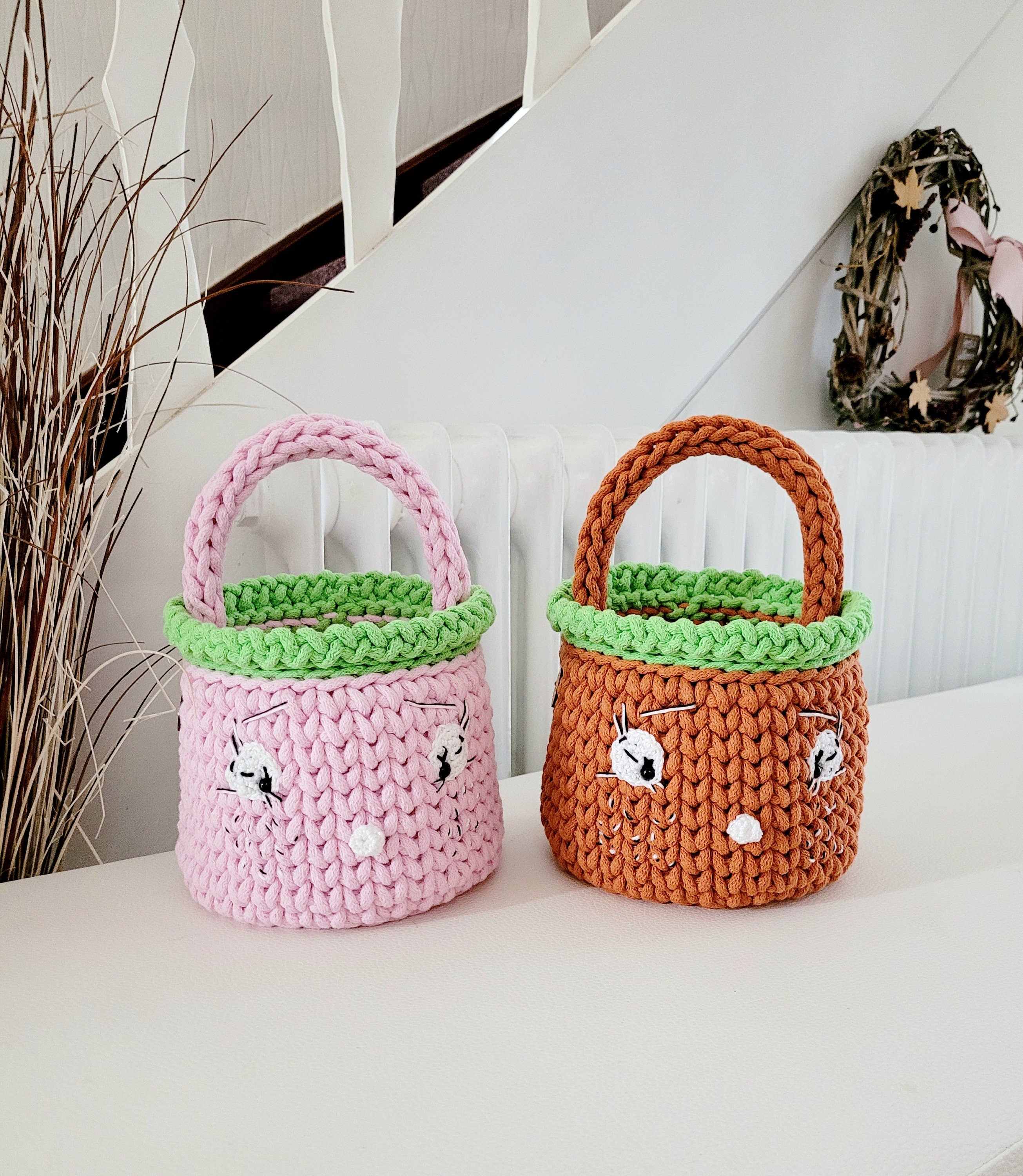 Henkelkorb, Basket crochet, Korb mit Henkel Griff, Hasenkorb, Gehäkelter Korb , Wohnzimmer Dekoration, Ostergeschenk, Gäste, Nordic Stile