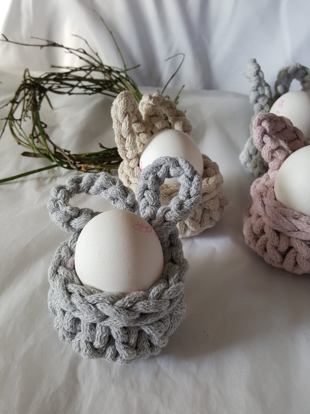 Hasenbecher, Eierbecher BunnyBasket, häkeln HasenKorb, Esszimmer Dekoration, Gastgebergeschenk, Wohnzimmer Dekoration, Nordic Stile