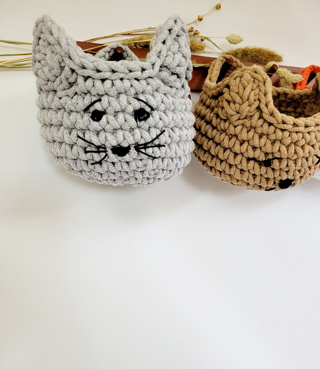 Körbchen Katze für Kinder - Aufbewahrung und Ordnung gehäkelt aus Baumwolle, Wanddeko im Kinderzimmer für ein lustiges Spielzeit-Erlebnis