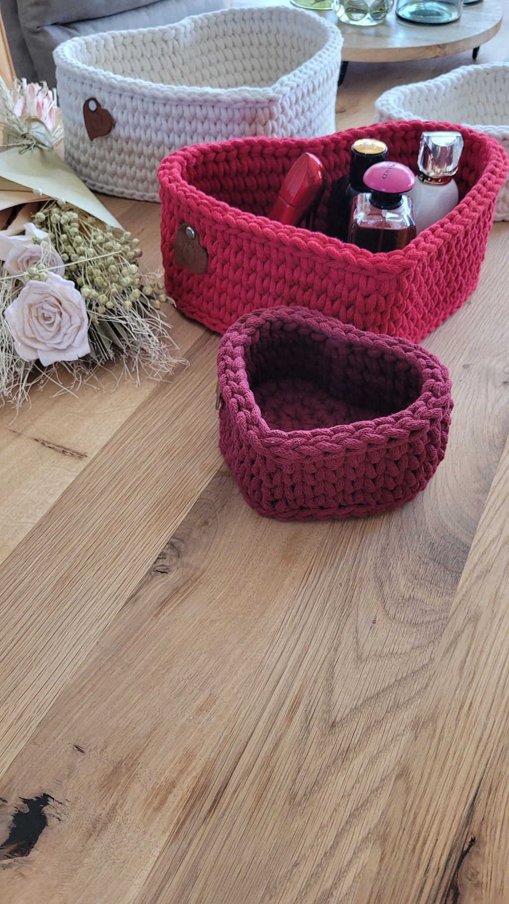 Geschenke für den Partner I Korb in Herzform I Romantische Geschenke I Geburtstag Frau I Partnergeschenke für Verliebte I Unikate I rote