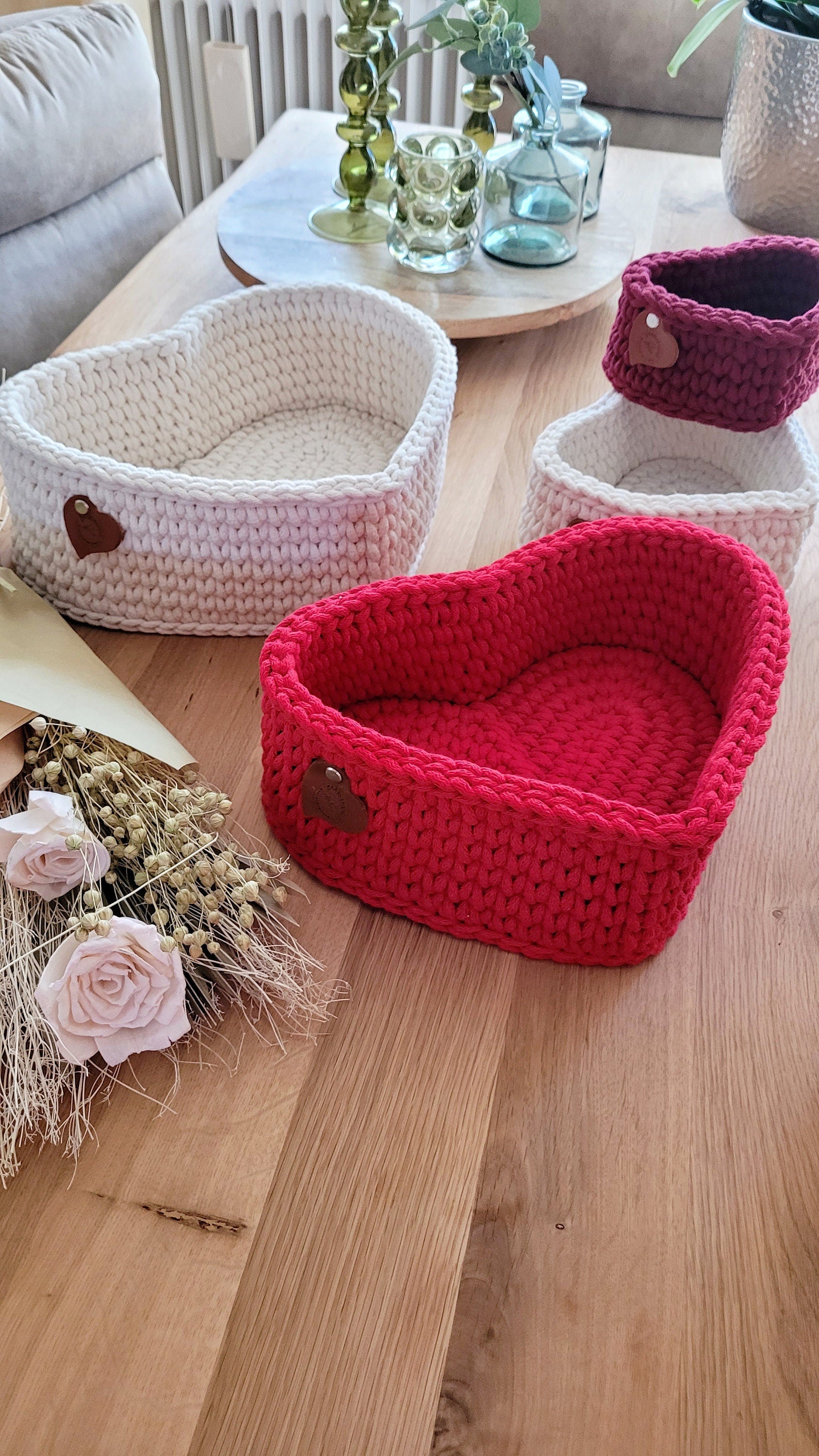 Geschenke für den Partner I Korb in Herzform I Romantische Geschenke I Geburtstag Frau I Partnergeschenke für Verliebte I Unikate I rote