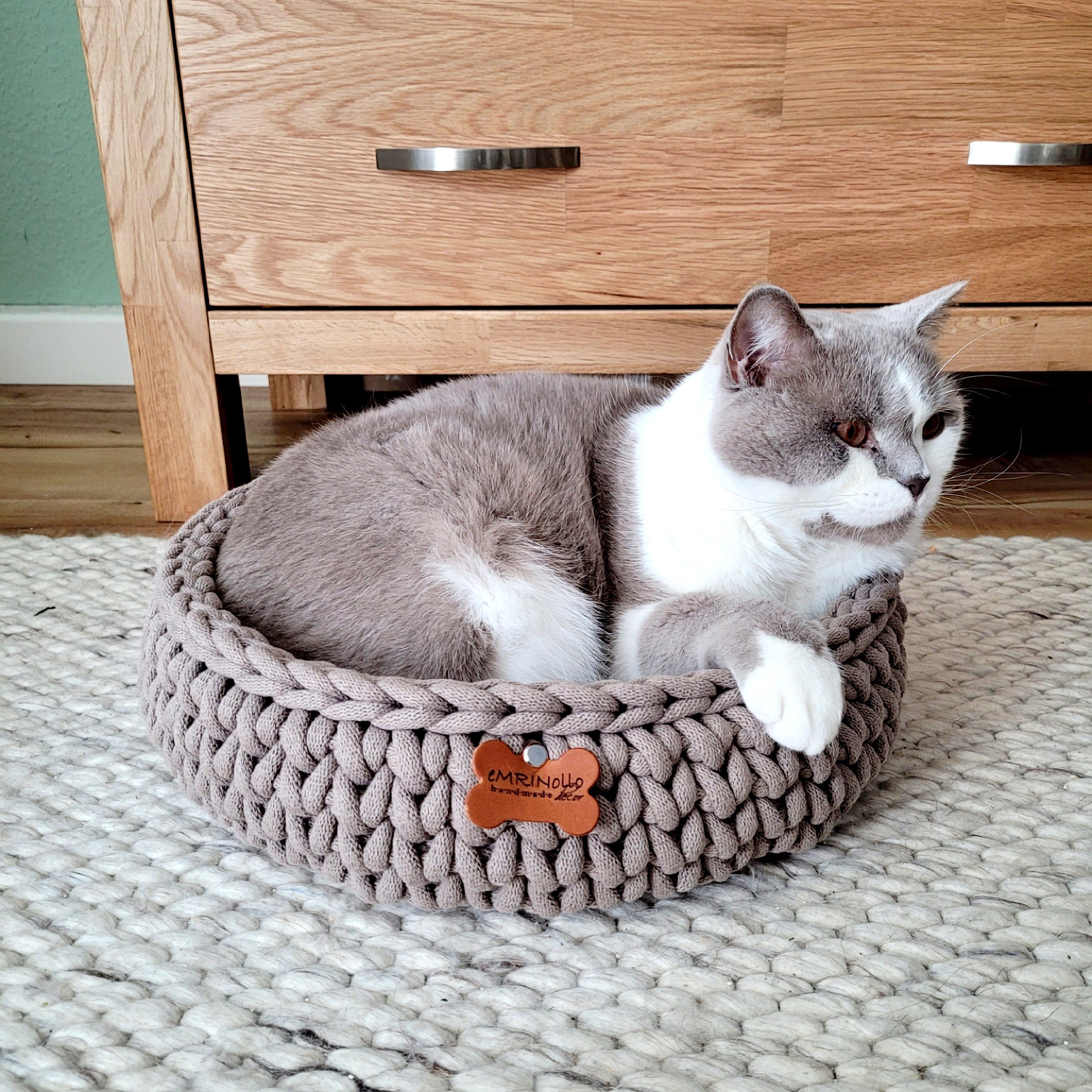 Jede Katze fühlt sich in unseren weichen Katzenbetten kuschelig uns wohl