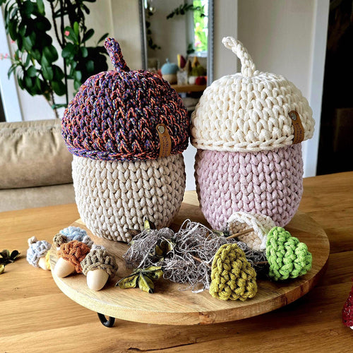 Suchst du ein besonderes Geschenk zur Geburt? Du hast es gefunden! Mit seinem charmanten Design eignet sich der Korb auch als kreative Herbstdekoration oder für tolle Weihnachtsgeschenke Ideen.