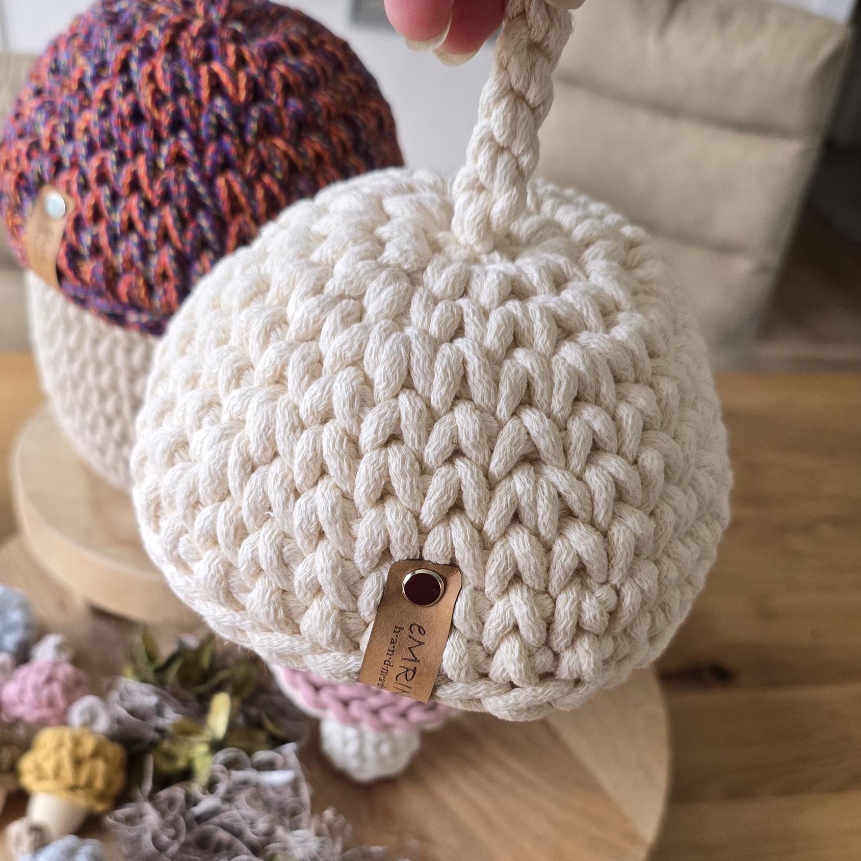 Nutze ihn als schickes Utensilo für deine liebsten Dinge oder um deinen Schreibtisch zu organisieren. Auch im Kinderzimmer wird er zum echten Ordnungshelden – perfekt für die Wickelkommode oder als Aufbewahrungskorb fürs Kinderzimmer.