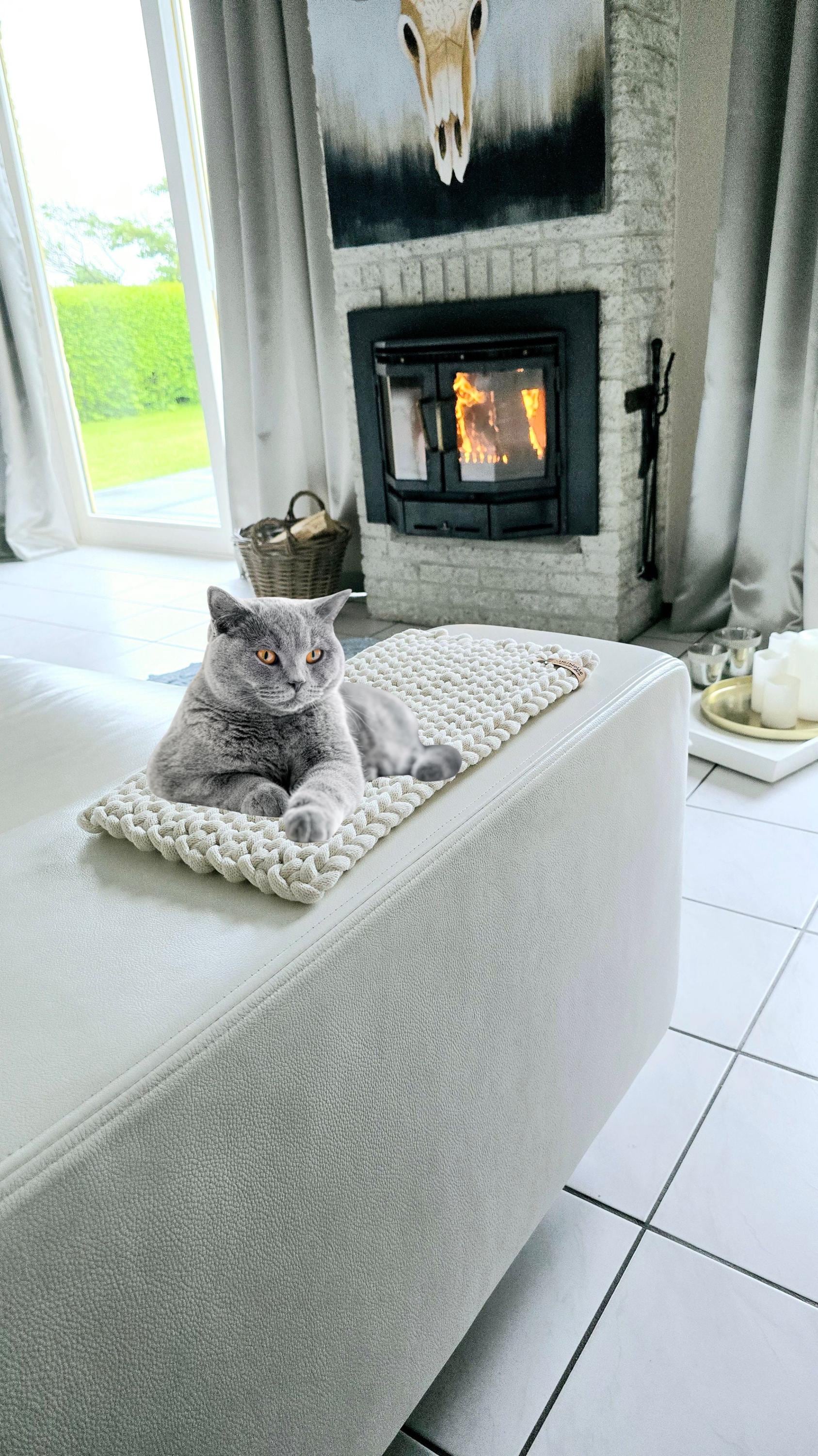 Cat cushion, cat sofa, cat bed for windowsill, window sill lounger for cats, pet supplies, cat lounger, gifts for cat owners