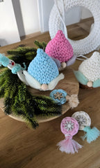 Ob für Wichtel Weihnachten oder als originelles Nikolaus Geschenk, diese lustigen Geschenkideen zaubern garantiert ein Lächeln. X