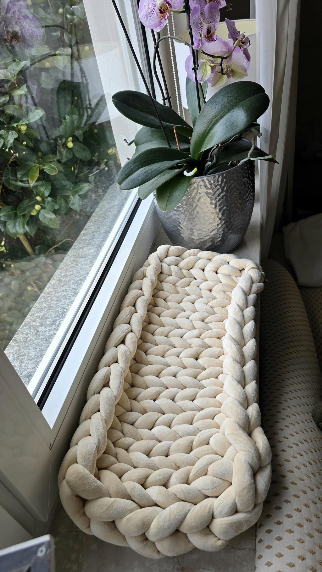 ✔ Perfekte Passform: Passt ideal auf Fensterbänke, damit deine Katze entspannt die Aussicht genießen kann.
✔ Weich & gemütlich: Hochwertige Polsterung sorgt für maximalen Komfort.