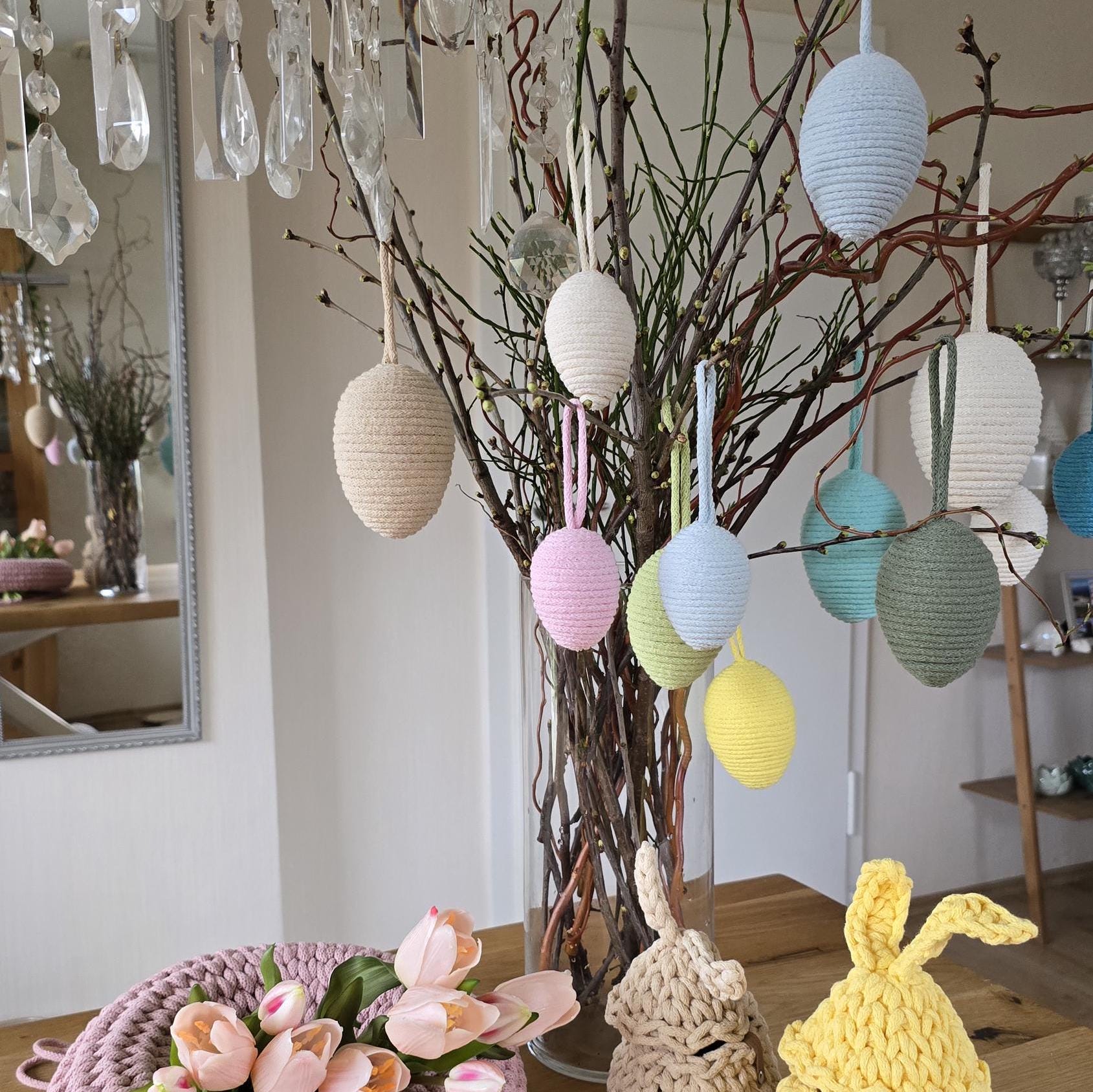 ✔ Handgefertigt & einzigartig – kein 08/15-Kram!
✔ Passt perfekt zu modernem Wohnstil – von Skandi bis Boho
✔ Tolle Geschenkidee – weil ein Schokohase allein nicht reicht
Schnapp dir dieses Osterei, bevor der Osterhase schneller ist als du! 🏃‍♀️💨