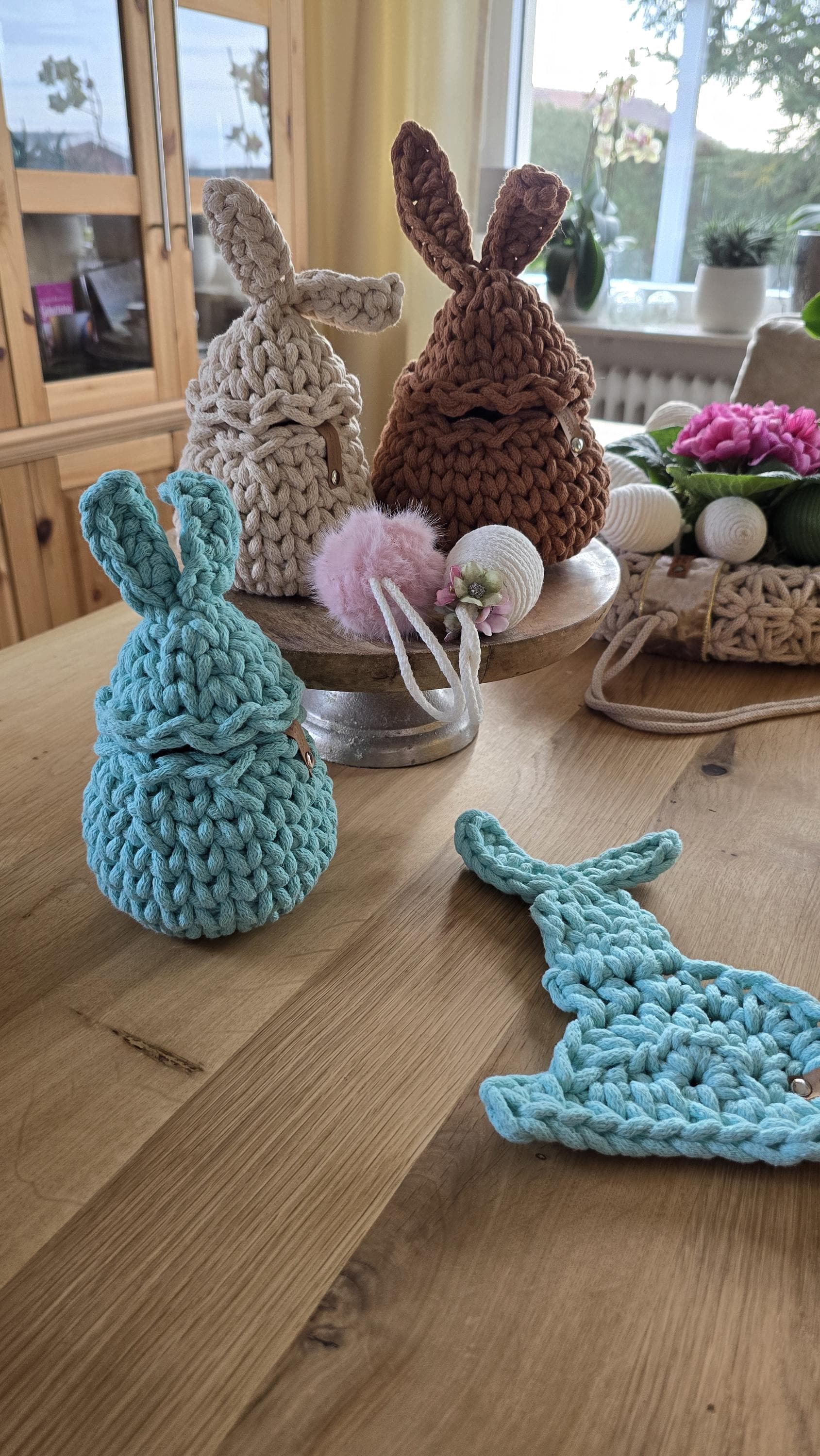 ✔ Schützt den Tisch & sieht mega aus
✔ Handgefertigt mit Liebe (aber ohne Kitsch)
✔ Boho-Vibes für dein Zuhause