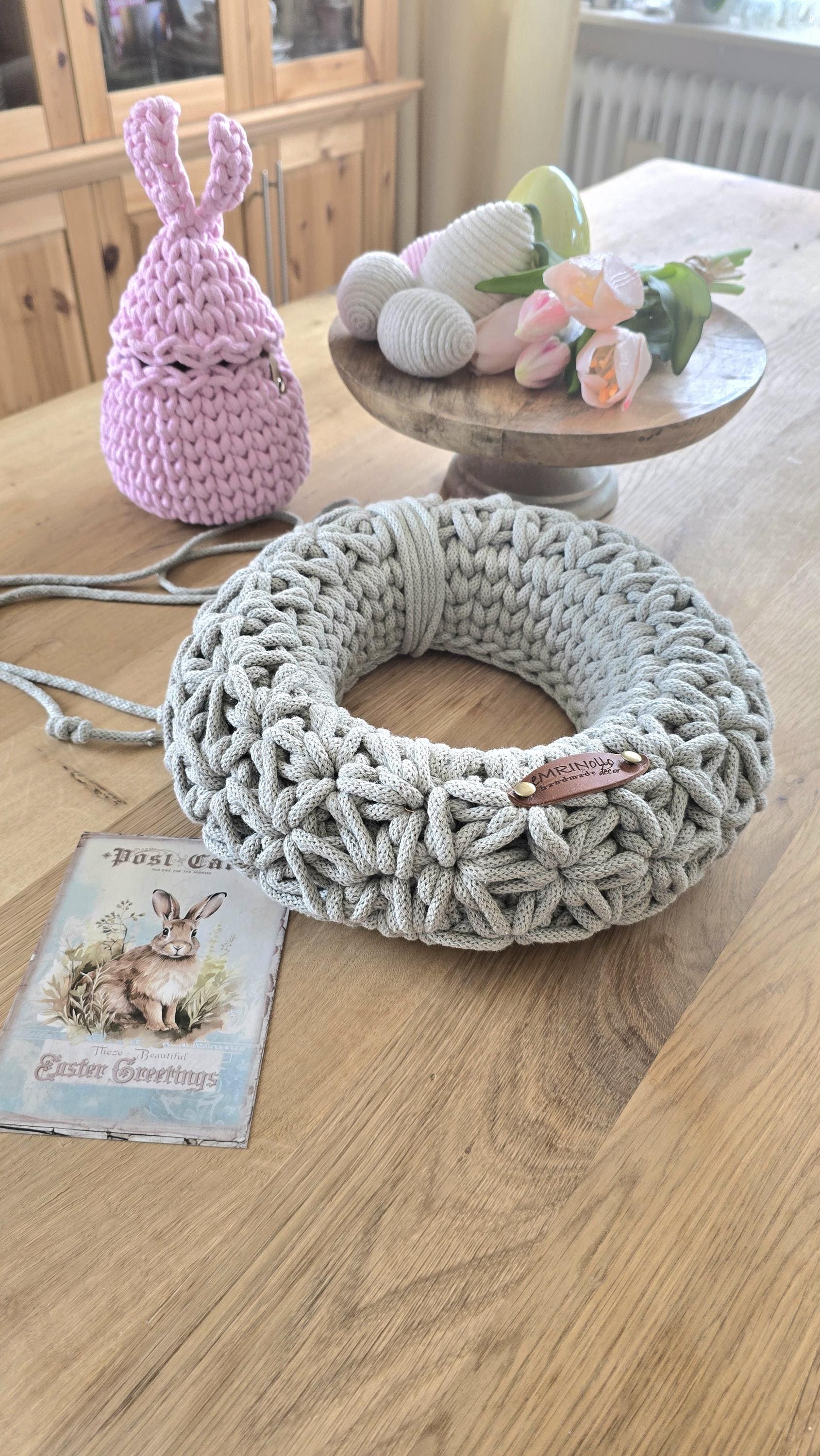 Türkranz handgemacht naturfarben – Skandinavische Wohnaccessoires für stilvolle Wanddeko im Wohnzimmer & Flur, Jasminmuster