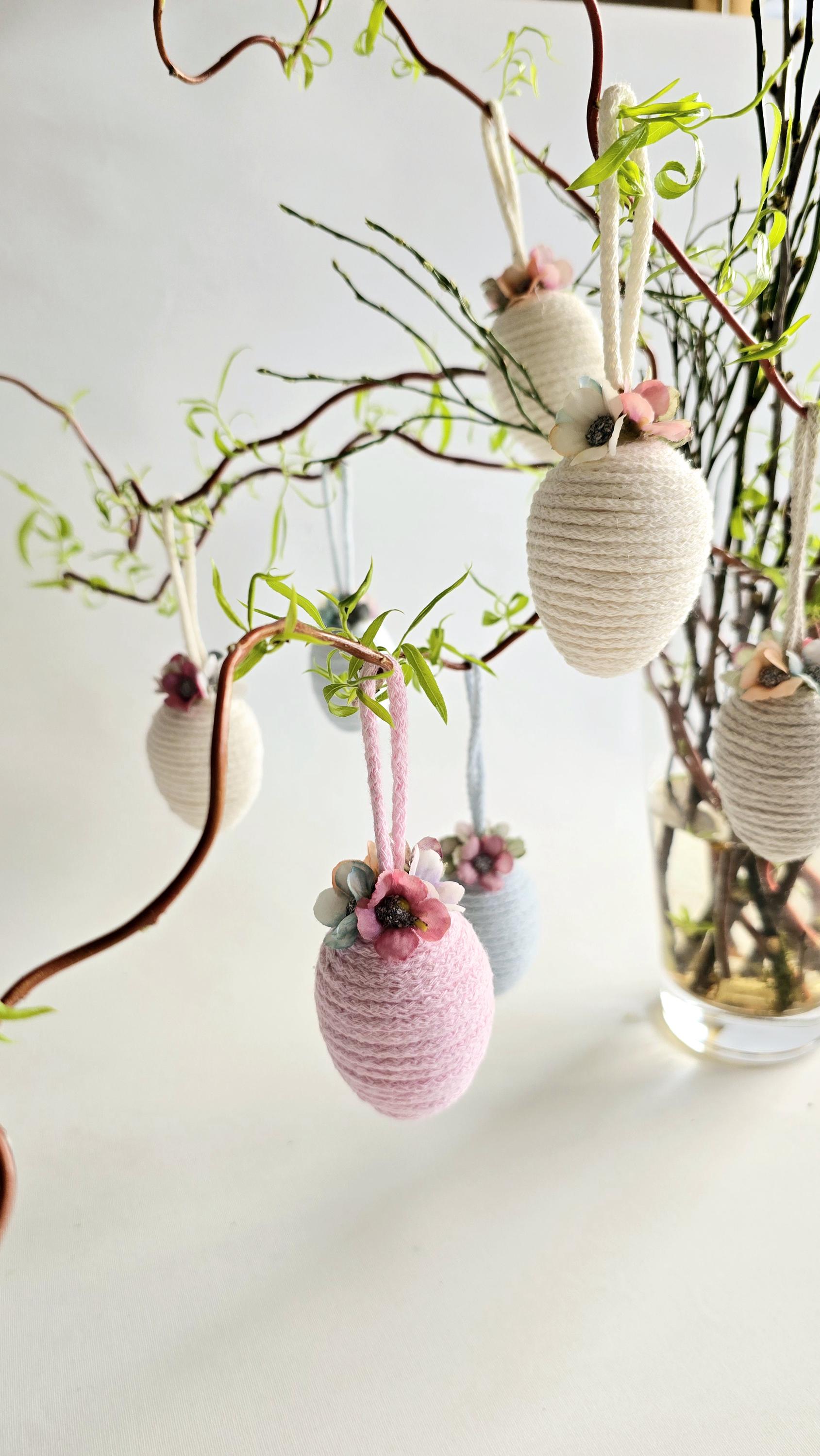✔ Handgefertigte Osteranhänger mit feinem Blumenschmuck
✔ Perfekt als Osterdeko für Zweige, Fenster oder den Ostertisch
✔ Hochwertiges, modernes Design – skandinavische Eleganz trifft auf Frühlingszauber