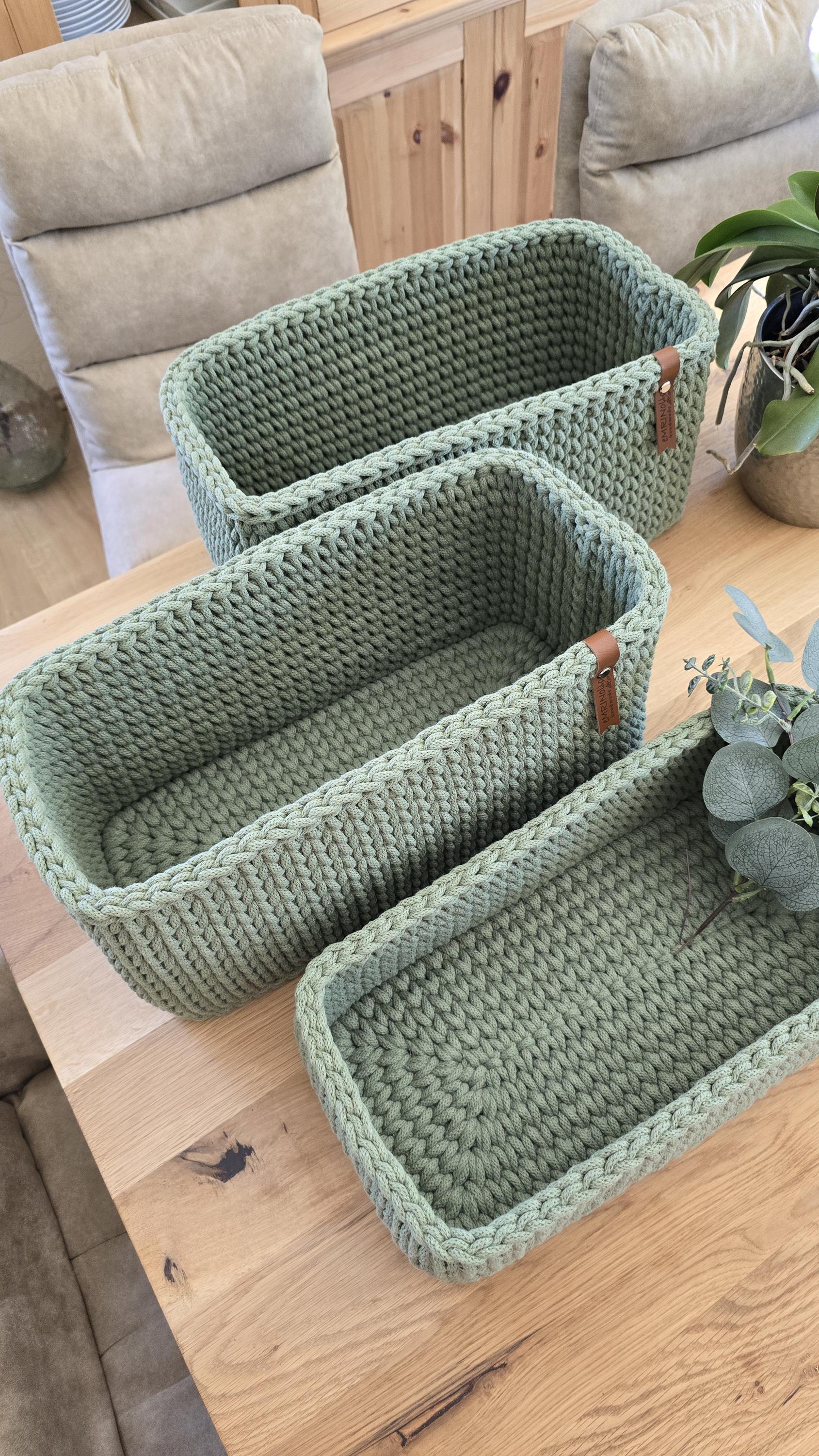 Ein Must-have für alle, die auf schönes Aufbewahren nicht verzichten möchten!
Wunschfarbe oder Sondergröße?
Gerne – kontaktiere mich einfach hier über Etsy.