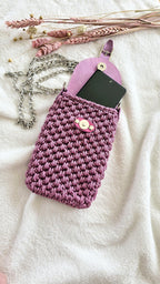 Crochet Phone Bag with Magnetic Closure – Crossbody Pouch for Smartphone – Handmade Storage with Leather Flap & Chain Strap