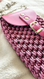 Crochet Phone Bag with Magnetic Closure – Crossbody Pouch for Smartphone – Handmade Storage with Leather Flap & Chain Strap