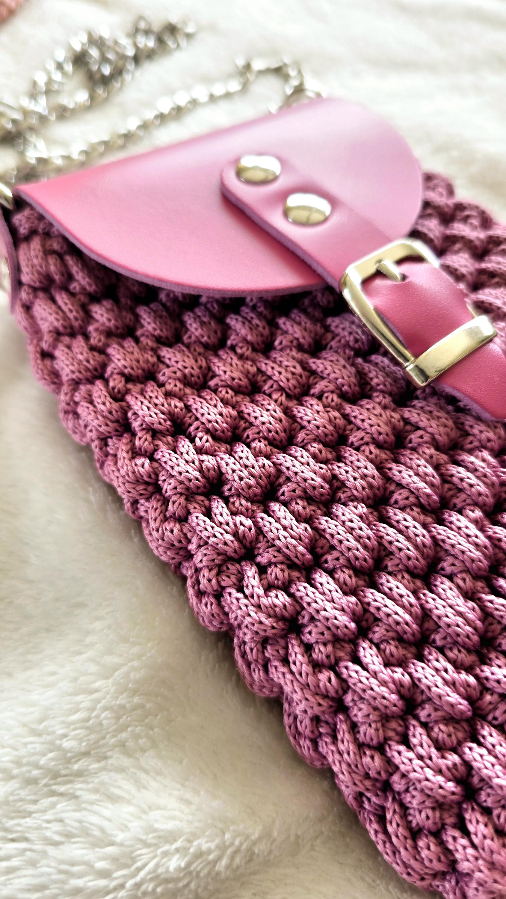 Crochet Phone Bag with Magnetic Closure – Crossbody Pouch for Smartphone – Handmade Storage with Leather Flap & Chain Strap