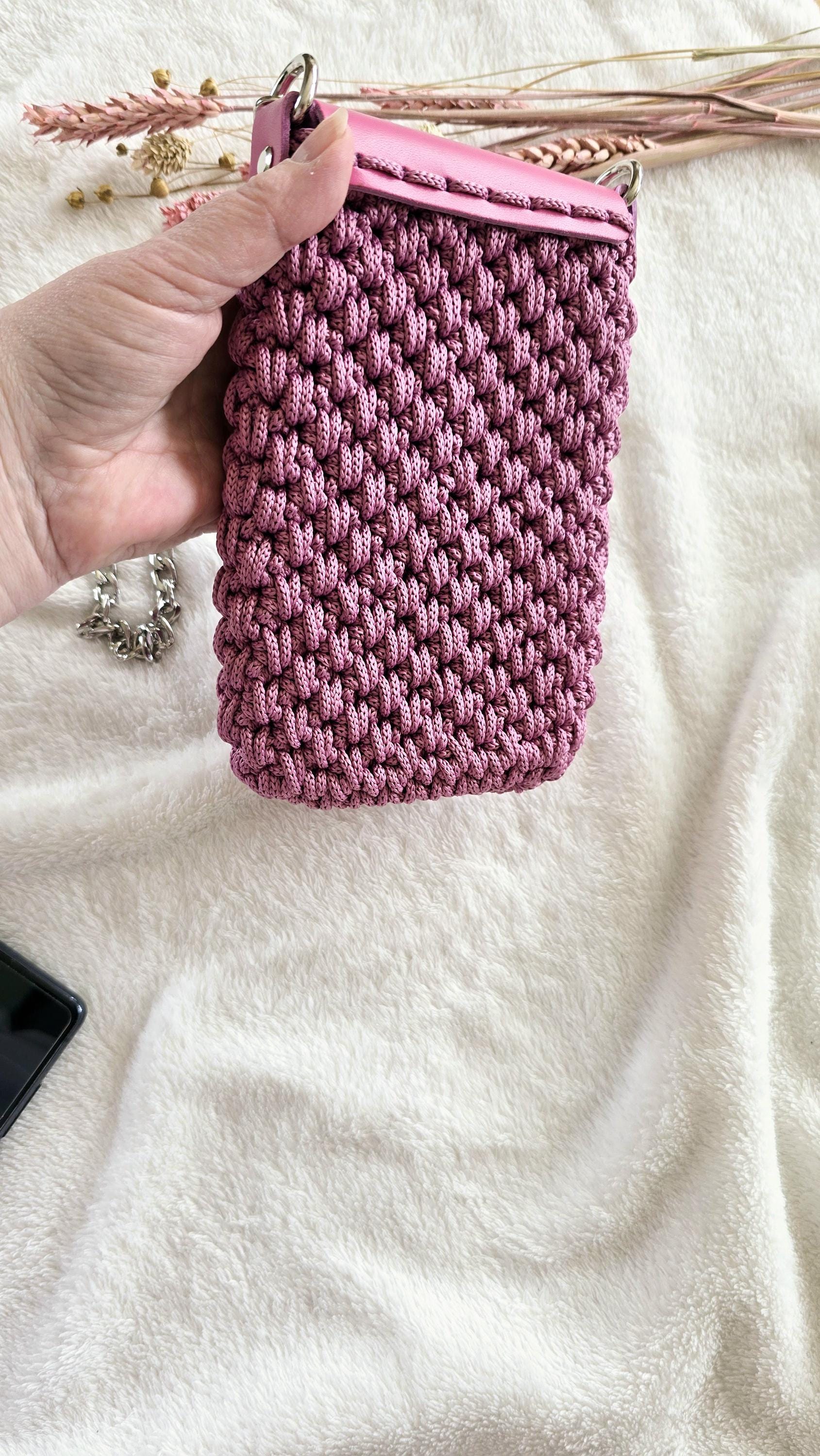 Crochet Phone Bag with Magnetic Closure – Crossbody Pouch for Smartphone – Handmade Storage with Leather Flap & Chain Strap
