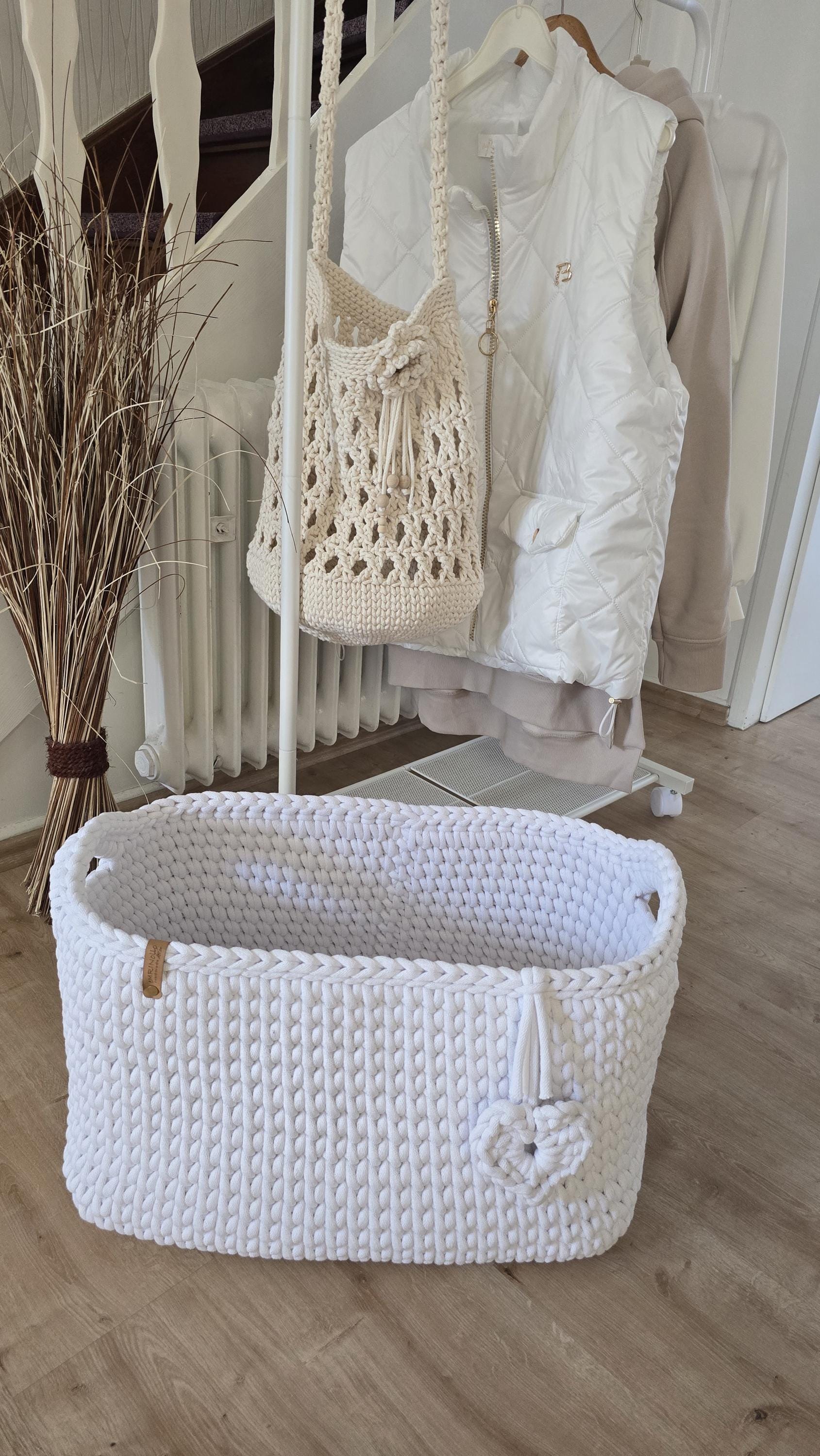 Handgefertigter XXL-Korb, eckiger Aufbewahrungskorb, platzsparender Deckenkorb, Wäschekorb im skandinavischen Design, stabil Newspaperbasket