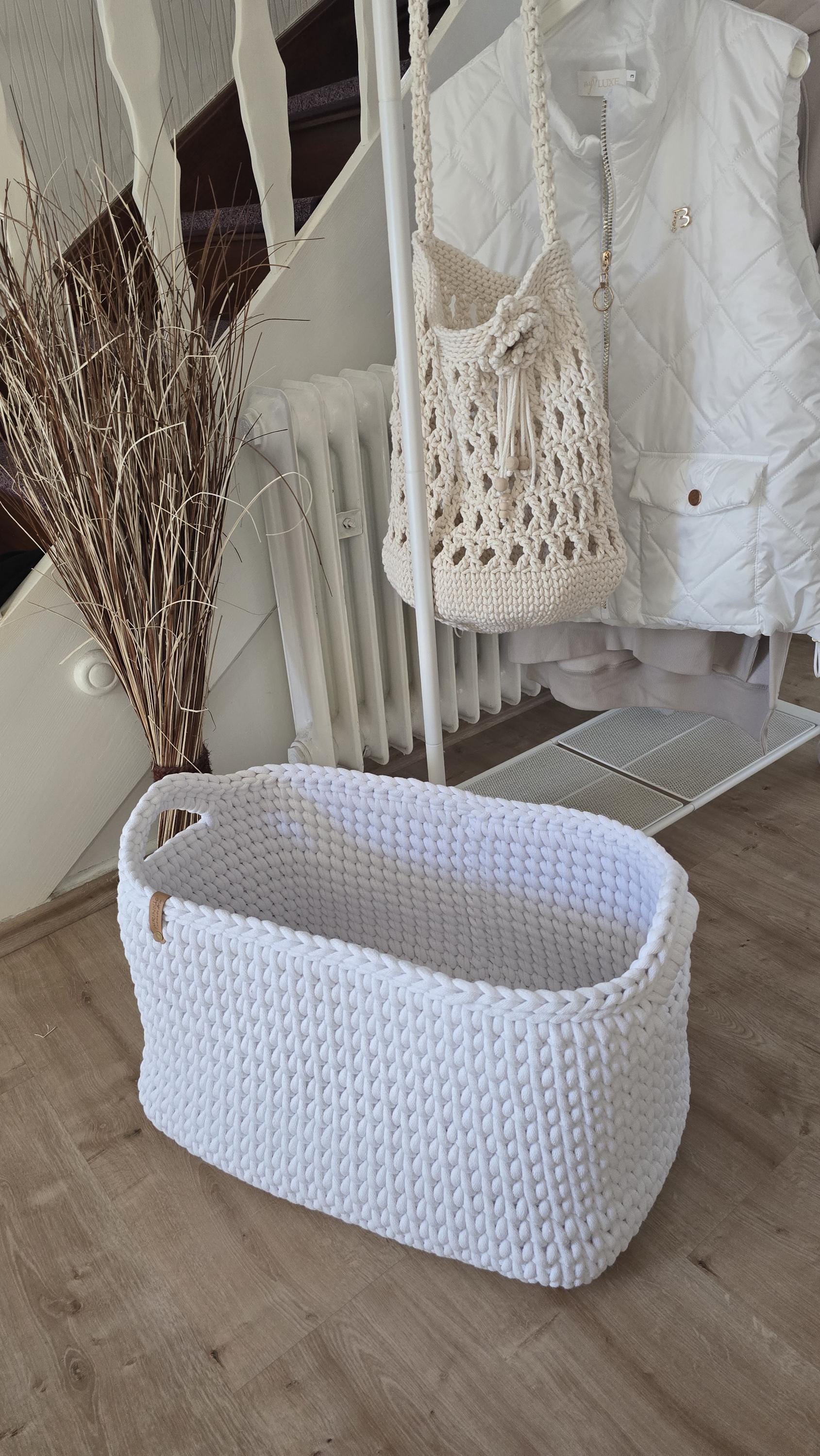 Handgefertigter XXL-Korb, eckiger Aufbewahrungskorb, platzsparender Deckenkorb, Wäschekorb im skandinavischen Design, stabil Newspaperbasket