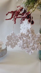 Gehäkelte Schneeflocken Ornament, Weihnachtsdekoration skandinavisches Dekor, Anhänger, Geschenkidee, Weihnachtsbaumdekoration
