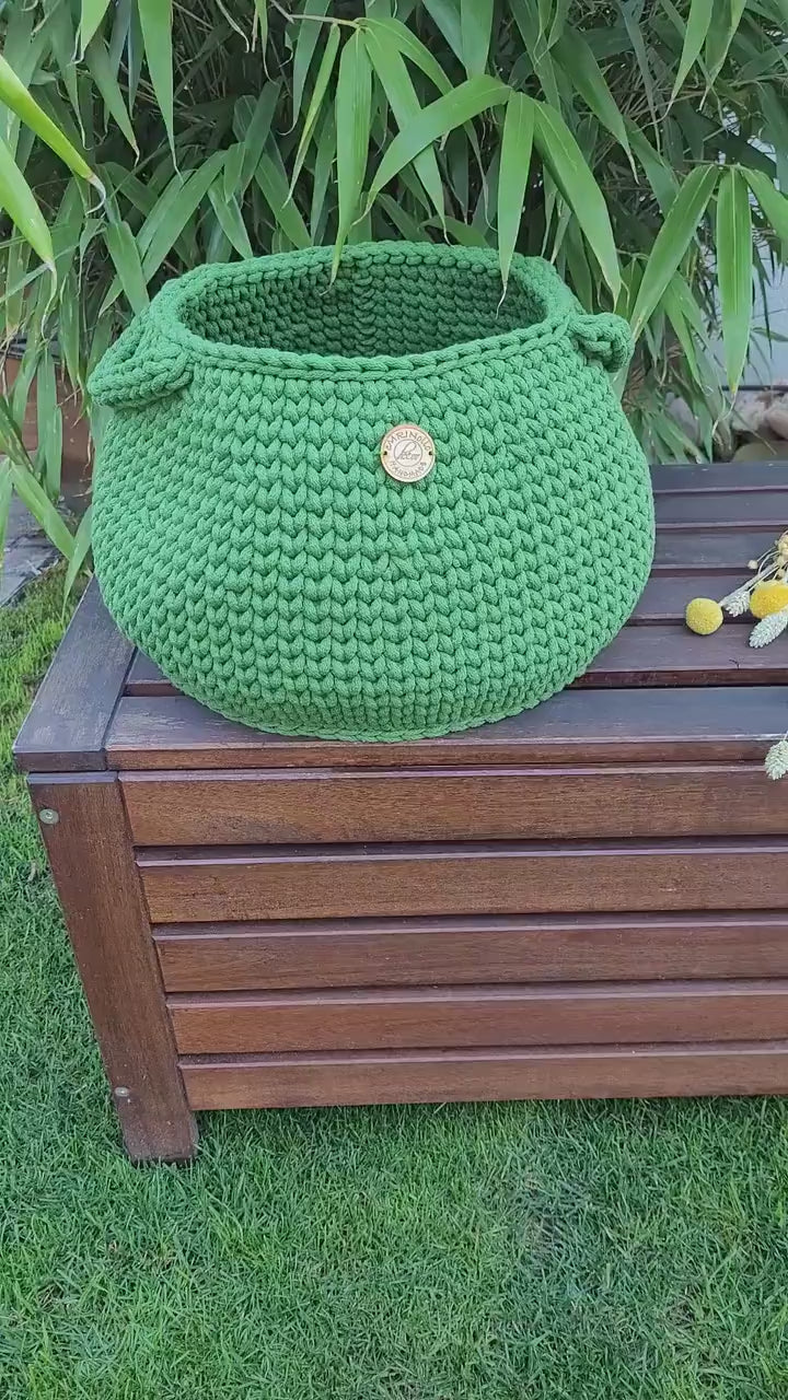 Großer Aufbewahrungskorb gehäkelt, grau Spielzeug Aufbewahrungstasche, Kinderzimmer Deko, großer Wäschekorb, Scandi dekor, japandi style